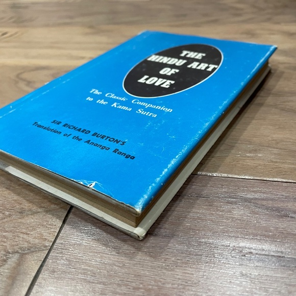 Vintage "The Hindu Art of Love: Companion to the Kama Sutra" Hardcover Book - Picture 3 of 13